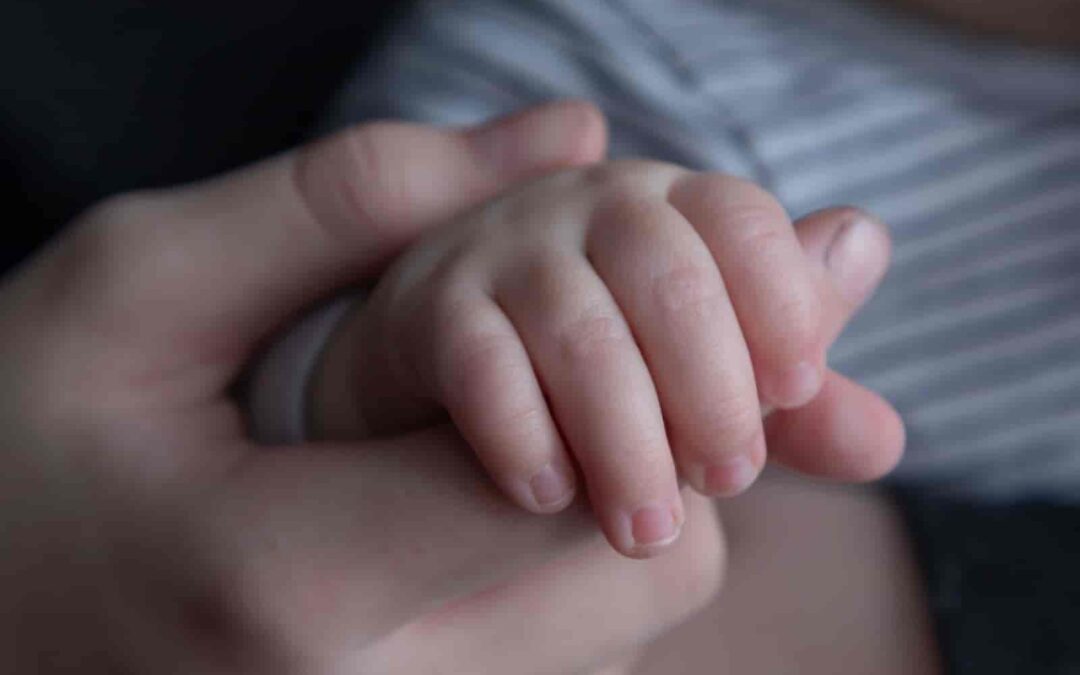 Zadzierające się skórki przy paznokciach u dzieci