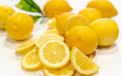 Skórka z cytryny jako naturalny lek na bóle stawów – jak działa i jak ją stosować
