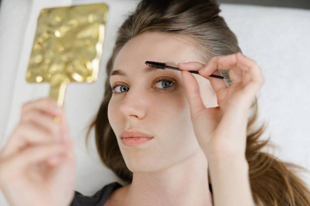 Jakie cienie do brwi polecacie na co dzień?