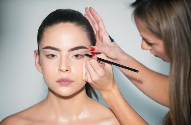 Jak zrobić brwi ombre henną w domowych warunkach?