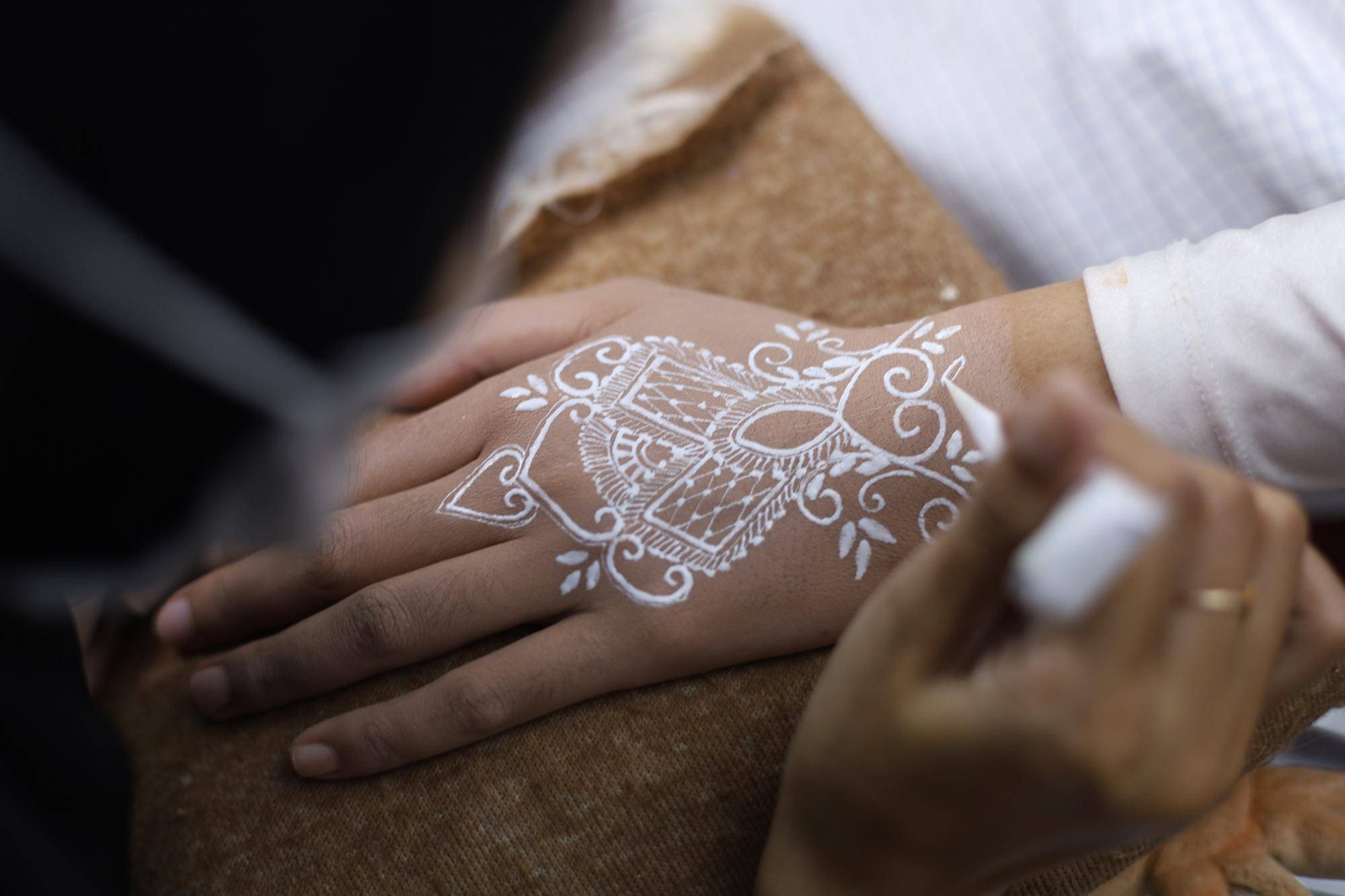 Henna pudrowa gdzie zrobić aby uzyskać naturalny efekt?